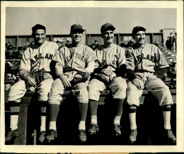 1938 Dick Bartell New York Giants "The Sporting News Collection Archives" Original Type 1 8" x 10" Photo (Sporting News Collection Hologram/MEARS Type 1 Photo LOA)
