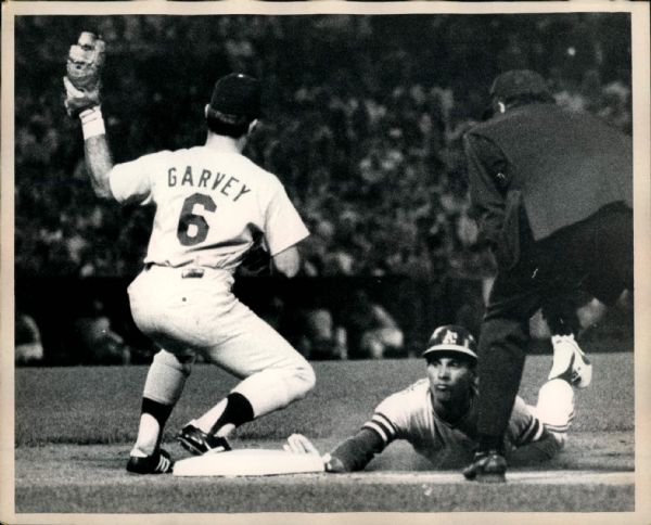 1974 World Series Oakland Athletics Los Angeles Dodgers "The Sporting News Collection Archives" Original Type 1 Photos (Sporting News Collection Hologram/MEARS Type 1 Photo LOA) - Lot of 29