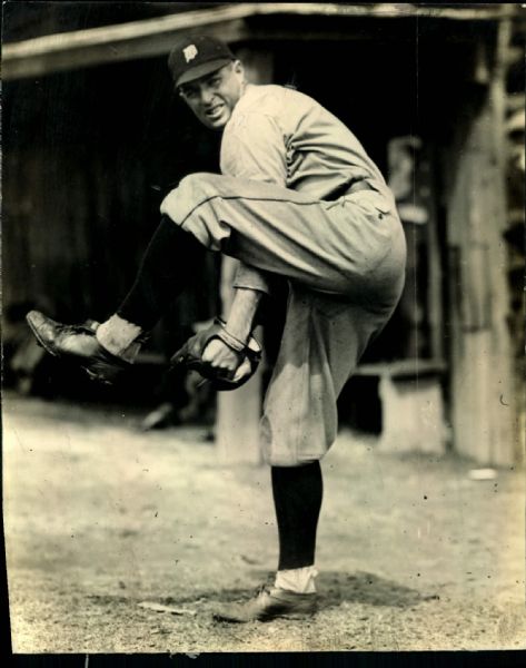 1923 Kenneth Holloway Detroit Tigers "The Sporting News Collection Archives" Original Type 1 8" x 10" Photo (Sporting News Collection Hologram/MEARS Type 1 Photo LOA)
