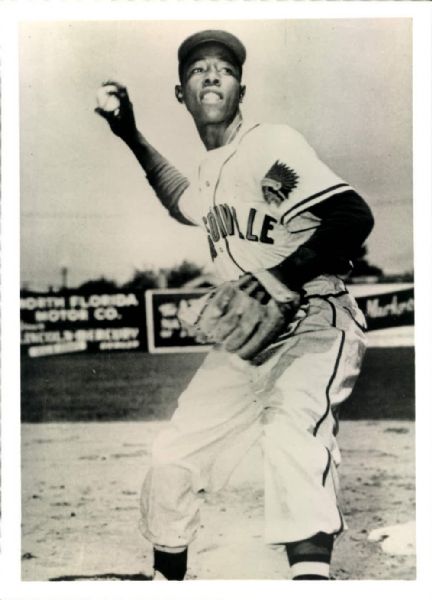 1953-71 Hank Aaron Jacksonville Braves "The Sporting News Collection Archives" Original 5" x 7" Photos (Sporting News Collection Hologram/MEARS Photo LOA) - Lot of 2