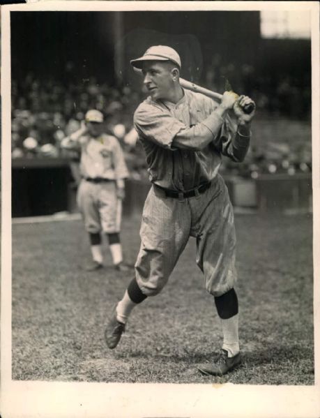 1925 Ike Caveney Cincinnati Reds Charles Conlon "The Sporting News Collection Archives" Original Type 1 7" x 9" Photo (Sporting News Collection Hologram/MEARS Type 1 Photo LOA)