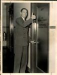 1930s circa Dizzy Dean St. Louis Cardinals "The Sporting News Collection Archives" Original 7" x 9" Photo (Sporting News Collection Hologram/MEARS Photo LOA)