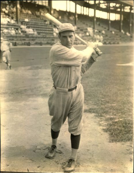 1930 Otis Miller Boston Braves "The Sporting News Collection Archives" Original 7" x 9" Photo (Sporting News Collection Hologram/MEARS Photo LOA)
