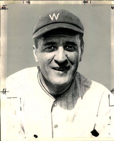 1925 Joe Judge Washington Senators "The Sporting News Collection Archives" Original 8" x 10" Photo (Sporting News Collection Hologram/MEARS Photo LOA)