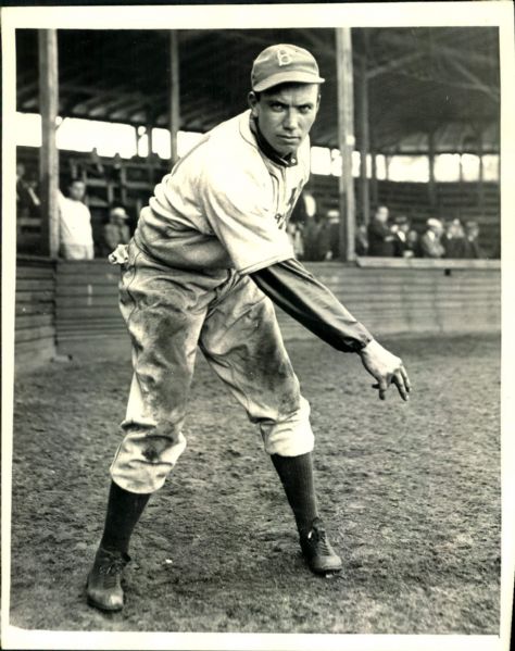 1940 Tex Carleton Brooklyn Dodgers "The Sporting News Collection Archives" Original 7" x 9" Photo (Sporting News Collection Hologram/MEARS Photo LOA)