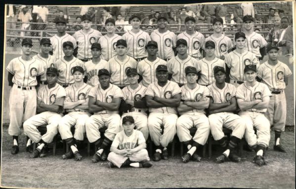 1959 Puerto Rican Winter League "The Sporting News Collection Archives" Original 9 3/4" x 6" Photo (Sporting News Collection Hologram/MEARS Photo LOA)