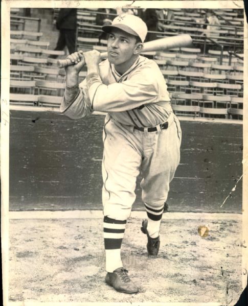 1930 Mel Ott New York Giants "The Sporting News Collection Archives" Original 8" x 10" Photo (Sporting News Collection Hologram/MEARS Photo LOA)