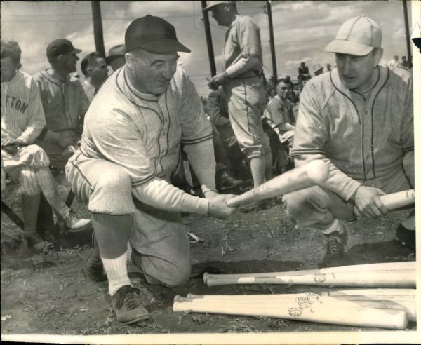 1920 Chandler Selects a Bat "The Sporting News Collection Archives" Original 8" x 10" Photo (Sporting News Collection Hologram/MEARS Photo LOA)