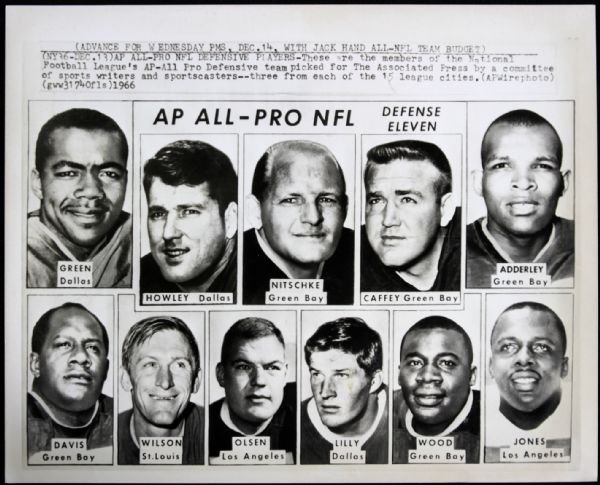 1966 Ray Nitschke Green Bay Packers Original 8" x 10" Photo 