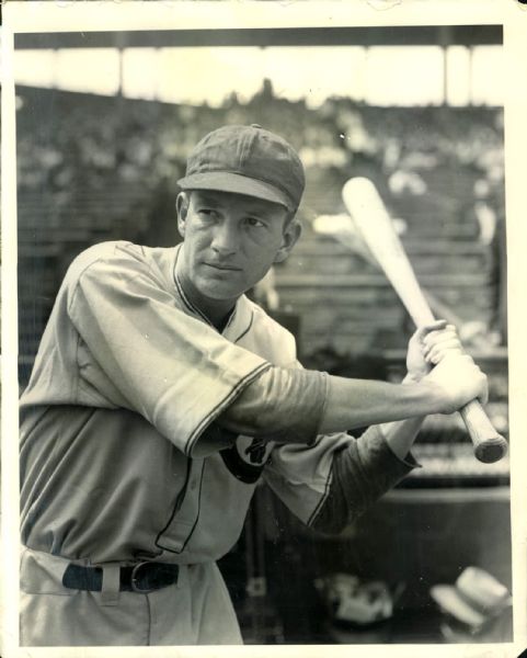 1929 Cliff Heathcote Chicago Cubs "The Sporting News Collection Archives" Original 8" x 10" Photo (Sporting News Collection Hologram/MEARS Photo LOA)
