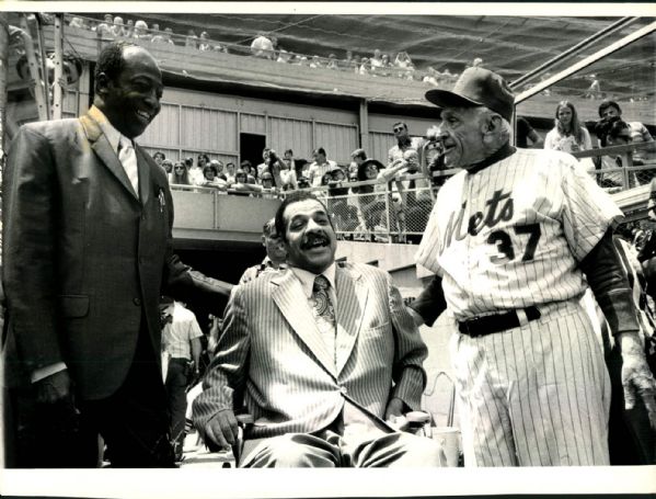 1974 James "Cool Papa" Bell Roy Campanella Casey Stengel "The Sporting News Collection Archives" Original 7.5" x 10" Photo (Sporting News Collection Hologram/MEARS Photo LOA)