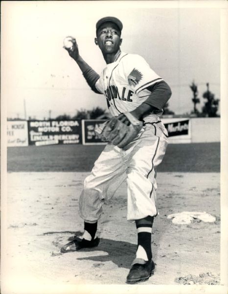 1953 Hank Aaron Jacksonville Braves (Class-A League) "TSN Collection Archives" Original 6.5" x 8.5" Photo (Sporting News Collection Hologram/MEARS Photo LOA)