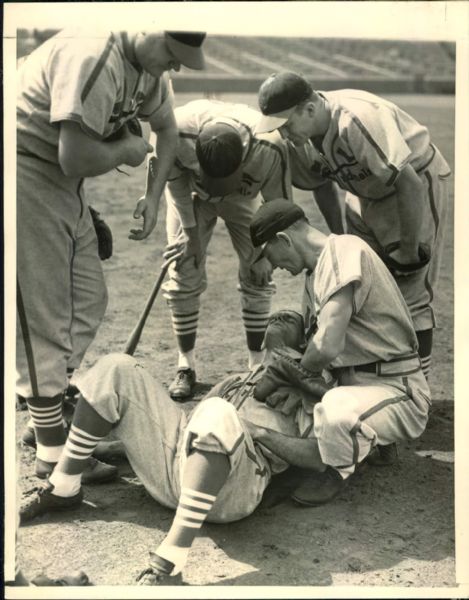 1941 Frank "Creepy" Crespi St. Louis Cardinals "The Sporting News Collection Archives" Original 7" x 9" Photo (Sporting News Collection Hologram/MEARS Photo LOA)