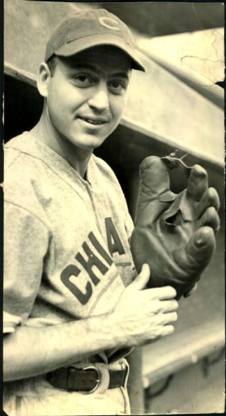 1931-38 Billy Herman Chicago Cubs "The Sporting News Collection Archives" Original Photos (Sporting News Collection Hologram/MEARS Photo LOA) - Lot of 3