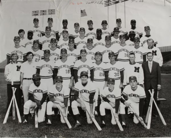 1972 Milwaukee Brewers Team Photo "The Sporting News Collection Archives" Original First Generation 14" x 11" Choice Jumbo Oversized Photo (TSN Collection Hologram/MEARS Photo LOA) 1:1, Unique