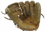 1968  St. Louis Cardinals Signed Glove w/ Roger Maris Curt Flood Lou Brock From Cubs Employee -  JSA
