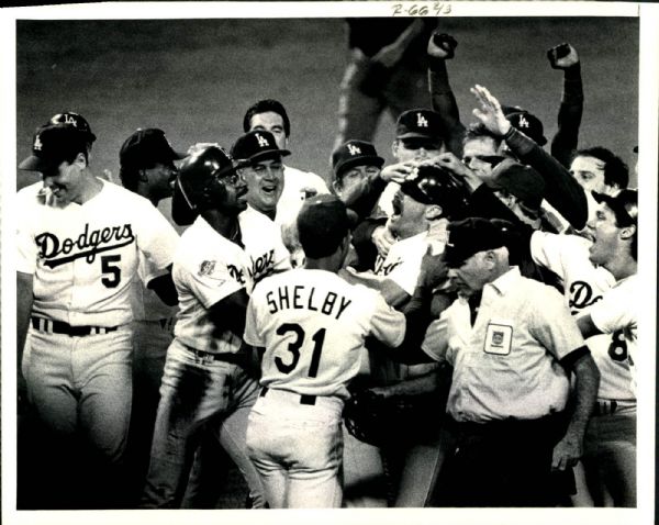 1988 World Series Los Angeles Dodgers Oakland Athletics "The Sporting News Collection Archives" Original Photos (Sporting News Collection Hologram/MEARS Photo LOA) - Lot of 83