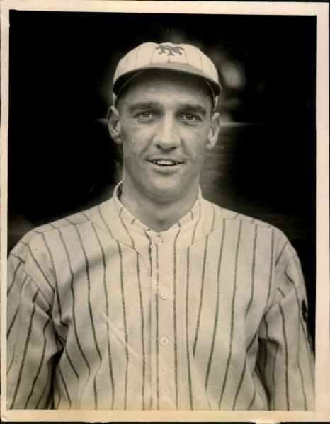 1919-22 circa High Pockets Kelly New York Giants Charles Conlon Origin "The Sporting News Collection Archives" Original 6.5" x 8.5" Photo (Sporting News Collection Hologram/MEARS Photo LOA)