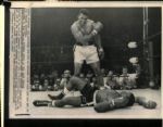 1969 Muhammad Ali / Cassius Clay "The Sporting News Collection Archives" Original Photo (Sporting News Collection Hologram/MEARS Photo LOA)