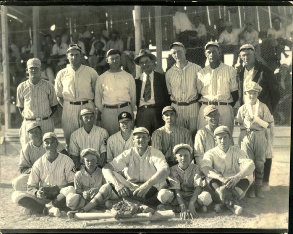 1928 Olathe Baseball Club Western Slope League "The Denver Post Photo Archives" Original 8" x 10" Photo (Denver Post Archives Hologram/MEARS Photo LOA)