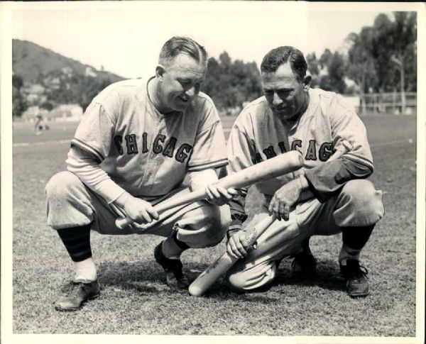 1933 Gabby Hartnett Charles Root Chicago Cubs "The Sporting News Collection Archives" Original 8" x 10" Photo (Sporting News Collection Hologram/MEARS Photo LOA)
