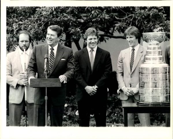 1973-83 New York Islanders "Sport Magazine Collection Archives" Original Photos (MEARS Photo LOA) - Lot of 125