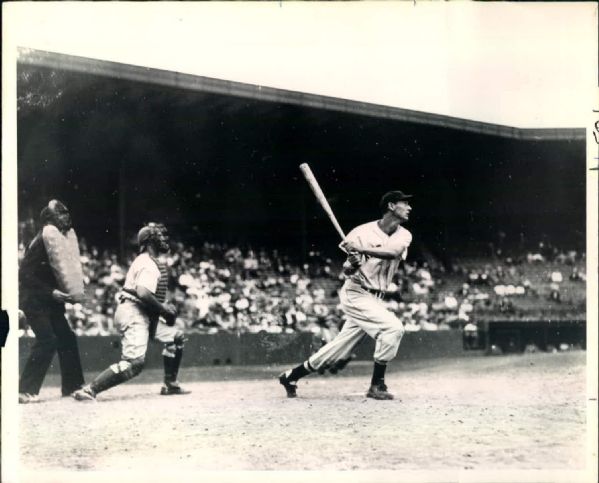 1940s depiction circa Ted Williams Boston Red Sox "The Sporting News Collection Archives" Original 8" x 10" Photo (Sporting News Collection Hologram/MEARS Photo LOA)