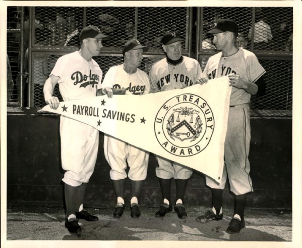 1952 Pee Wee Reese Leo Durocher Brooklyn Dodgers "The Sporting News Collection Archives" Original 8" x 10" Photo (Sporting News Collection Hologram/MEARS Photo LOA)