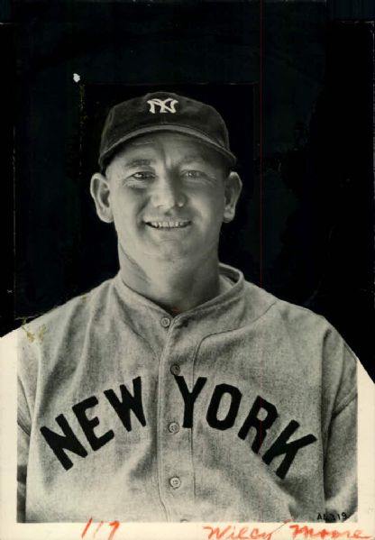 1927-33 circa Wilcy Moore New York Yankees "The Sporting News Collection Archives" Original 5" x 7" Photo (Sporting News Collection Hologram/MEARS Photo LOA)