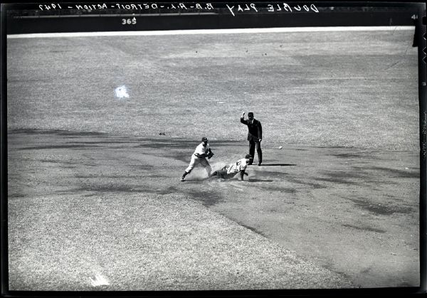 1944-50 Detroit Tigers Action Shots Acetate File Negative (The Detroit News Hologram/MEARS Auction LOA) - Lot of 22