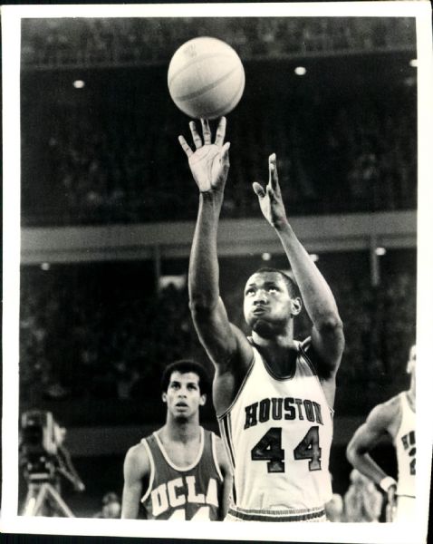 1968-80 circa Elvin Hayes "Sport Magazine Collection Archives" Original Photos (Sport Magazine Collection Hologram/MEARS Photo LOA) - Lot of 3
