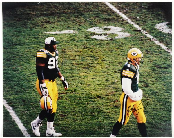 1994 Brett Favre Green Bay Packers Signed 16" x 20" Photo - JSA 