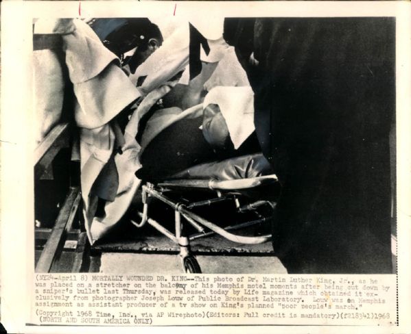 196-68 circa Dr. Martin Luther King Jr. Original Photos (MEARS Photo LOA) - Lot of 2