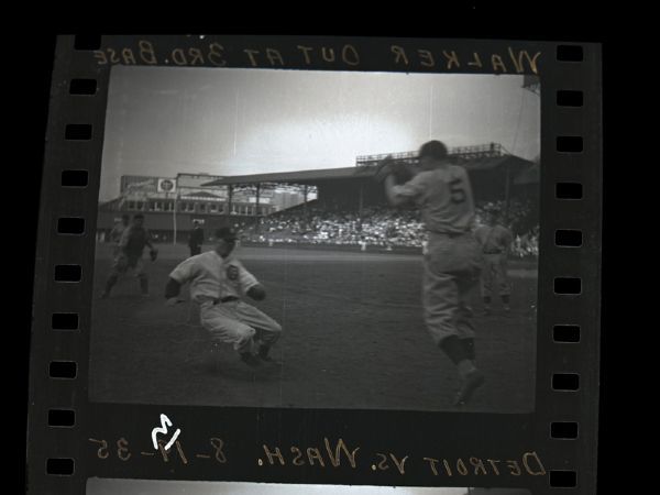 1935 Gee Walker Caught Off Base Detroit Tigers Original Acetate File Negative (Detroit News Hologram/MEARS Auction LOA) - Lot of 14
