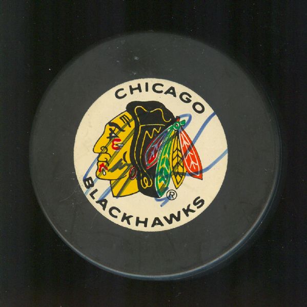 Jeremy Roenick Blackhawks Signed Puck (PSA/DNA)