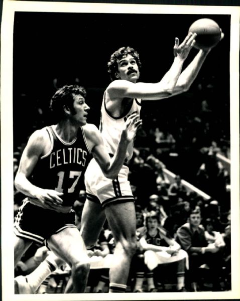 1968-2000 Phil Jackson New York Knicks Los Angeles Lakers "SPORT Magazine Collection Archives" Original Photos (MEARS Photo LOA) - Lot of 3
