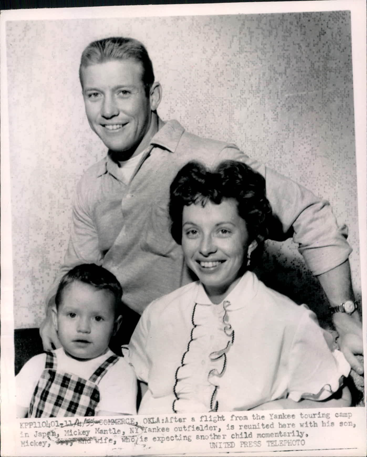 Lot Detail - 1955 Mickey Mantle and Family The Sporting News Collection  Archives Original Photo (Sporting News Collection Hologram/MEARS Photo LOA)