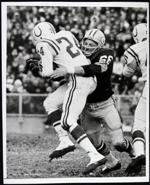 1960s Ray Nitschke Green Bay Packers Tackles Fellow Hall of Famer Lenny Moore Original 8" x 10" Photo