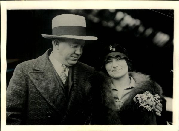 1931 Knute Rockne and Wife Notre Dame "The Sporting News Collection Archives" Original 6" x 8" Photo (Sporting News Collection Hologram/MEARS Photo LOA)