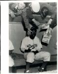 1898-1995 Brooklyn/Los Angeles Dodgers The Sporting News Collection/SPORT Magazine Archives Modern Photos (MEARS Photo LOA) - Lot of  950