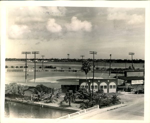 1940s circa City Island Park Daytona Beach "The Sporting News Collection Archives" Original 8" x 10" Photo (Sporting News Collection Hologram/MEARS Photo LOA)
