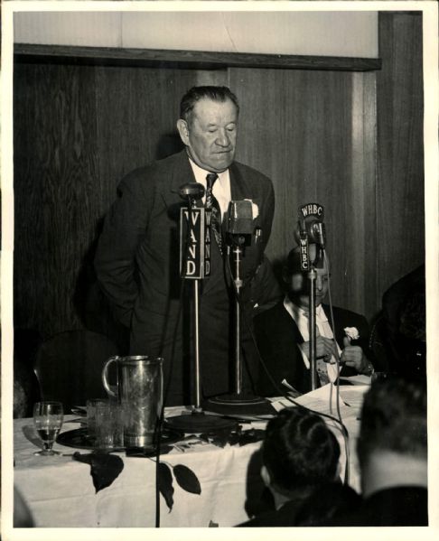 1952 Jim Thorpe "The Sporting News Collection Archives" Original Photo (Sporting News Collection Hologram/MEARS Photo LOA)