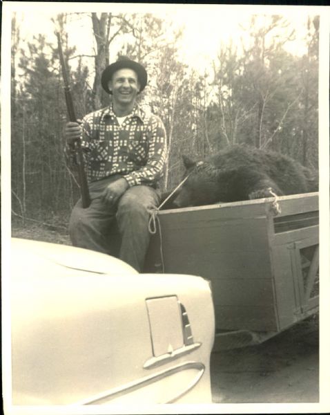 1954 Andy Seminick Bear Hunting "The Sporting News Collection Archives" Original Photo (Sporting News Collection Hologram/MEARS Photo LOA)
