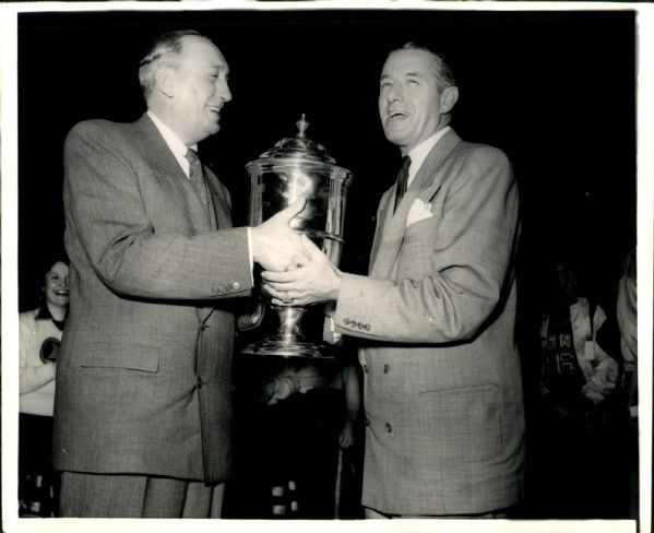 1950 Nat Holman City College of New York "SPORT Magazine Collection Archives" Original Photo (MEARS Photo LOA)