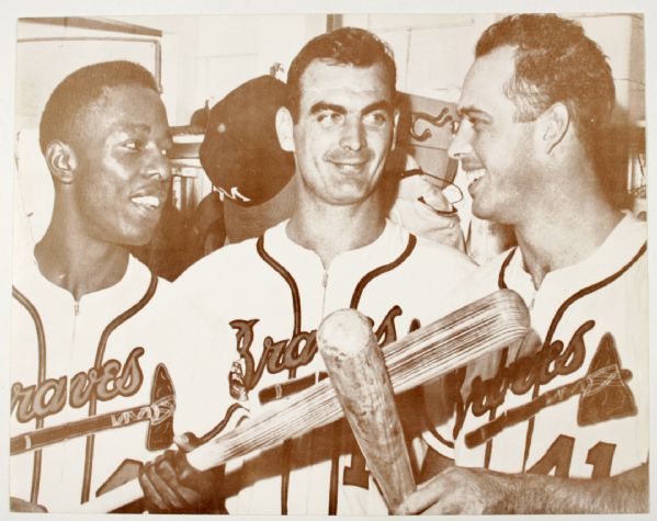 Milwaukee Braves Oversized 11" x 14" Photo w/Aaron