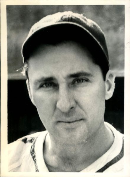 1938 James "Ripper" Collins Chicago Cubs "The Sporting News Collection Archives" Original 5" x 7" Photo (Sporting News Collection Hologram/MEARS Photo LOA)