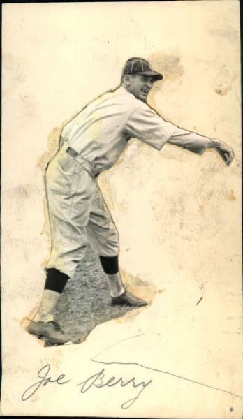 1930s Joe Berry Los Angeles Angels "The Sporting News Collection Archives" Original Photo (Sporting News Collection Hologram/MEARS Photo LOA)