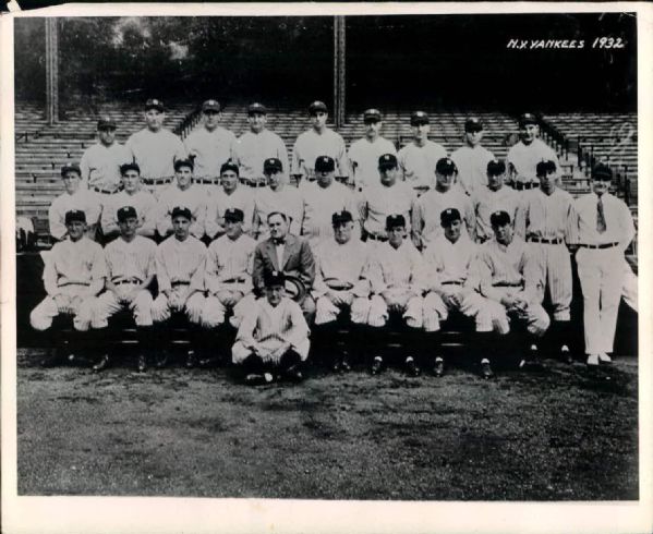1932 New York Yankees Team Photo "The Sporting News Collection Archives" Modern Print (Sporting News Collection Hologram/MEARS Photo LOA)