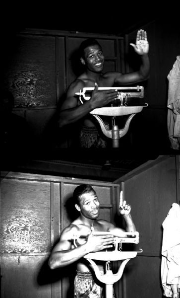 1948 Sugar Ray Robinson Bernard Docusen Original Acetate File Negative (Chicago Sun Times Hologram/MEARS Auction LOA) - Lot of 6