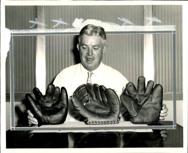 1955 The Evolution of The Glove "The Sporting News Collection Archives" Original 8" x 10" Photo (Sporting News Collection Hologram/MEARS Photo LOA)